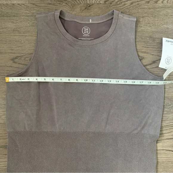 Sage Collective Mesh Boxy Seamless Tank - Size L - Shark - NWT - Picture 7 of 9